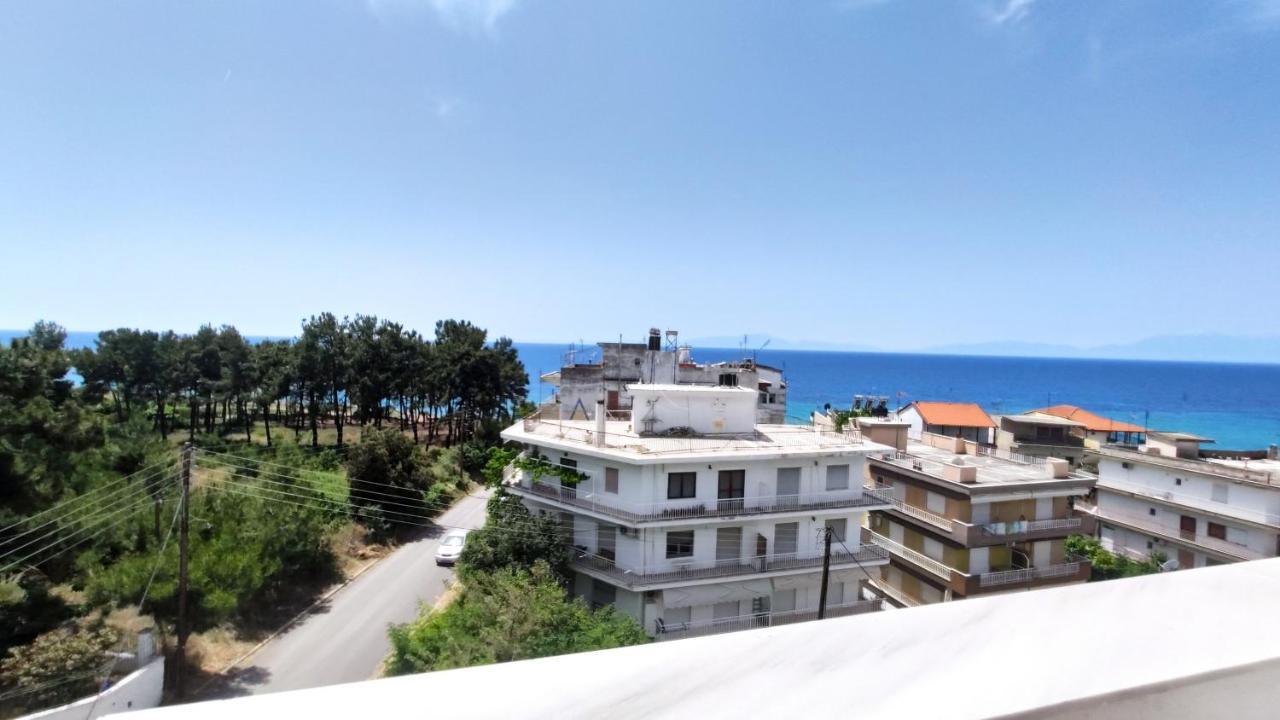 Sea Star Apartments Kallikratia Nea Kallikrateia Buitenkant foto