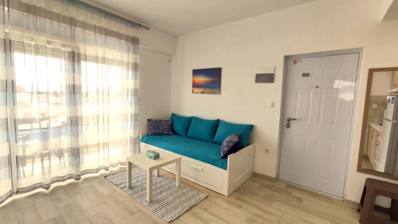 Sea Star Apartments Kallikratia Nea Kallikrateia Buitenkant foto