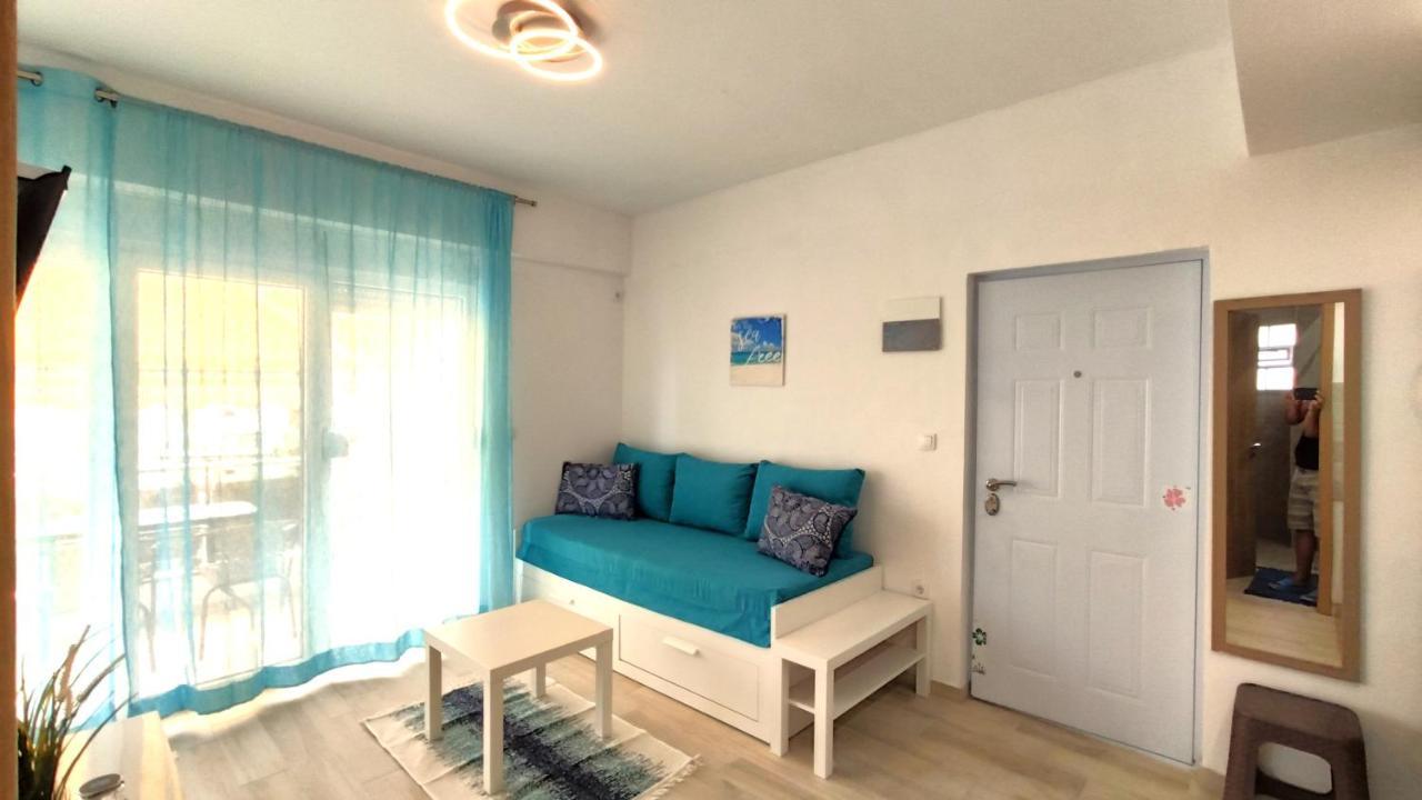 Sea Star Apartments Kallikratia Nea Kallikrateia Buitenkant foto
