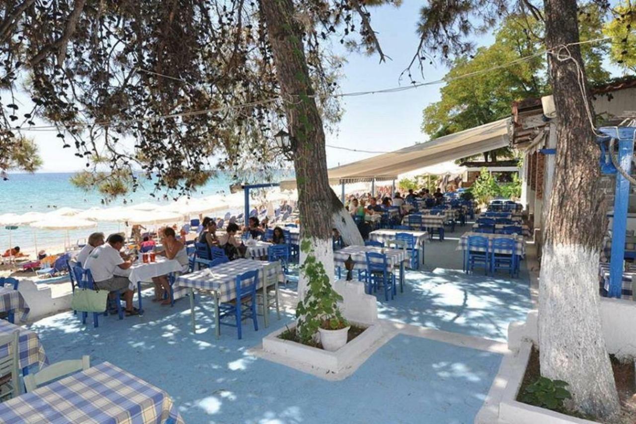 Sea Star Apartments Kallikratia Nea Kallikrateia Buitenkant foto
